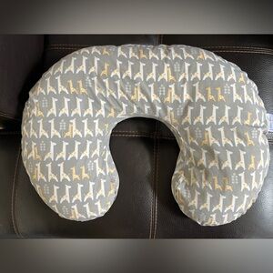 BOPPY PILLOW & Giraffe cover